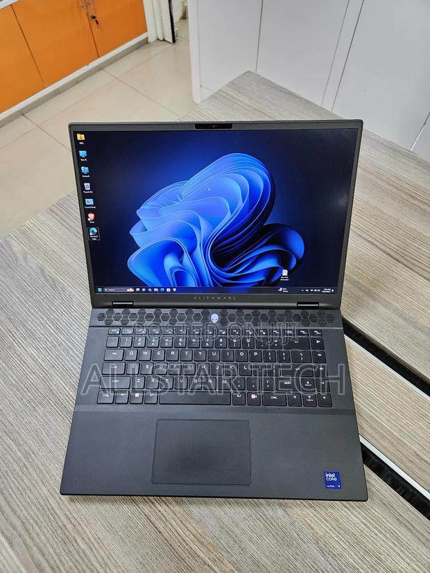 Laptop Dell Alienware M16 R2 32GB Intel Core Ultra 9 SSD 1T - thumbnail 3