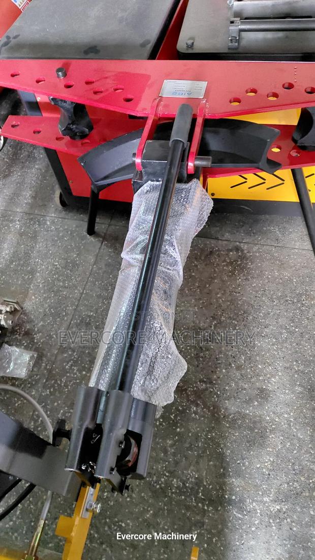 Hydraulic Pipe Bender Machine Upto 4inch Size. - thumbnail 3