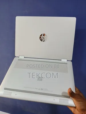 New Laptop HP OmniBook 5 Flip 16GB Intel Core Ultra 7 SSD 512GB