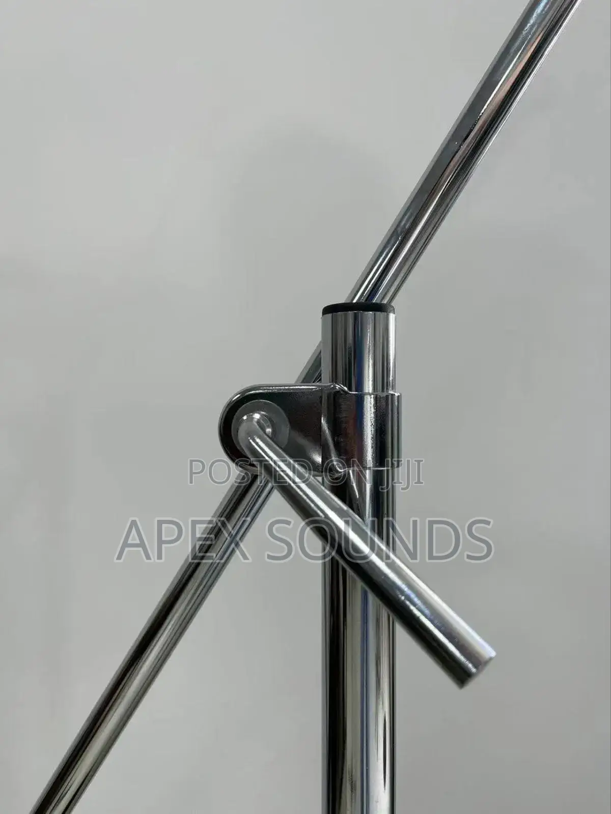Round Base Microphone Stand