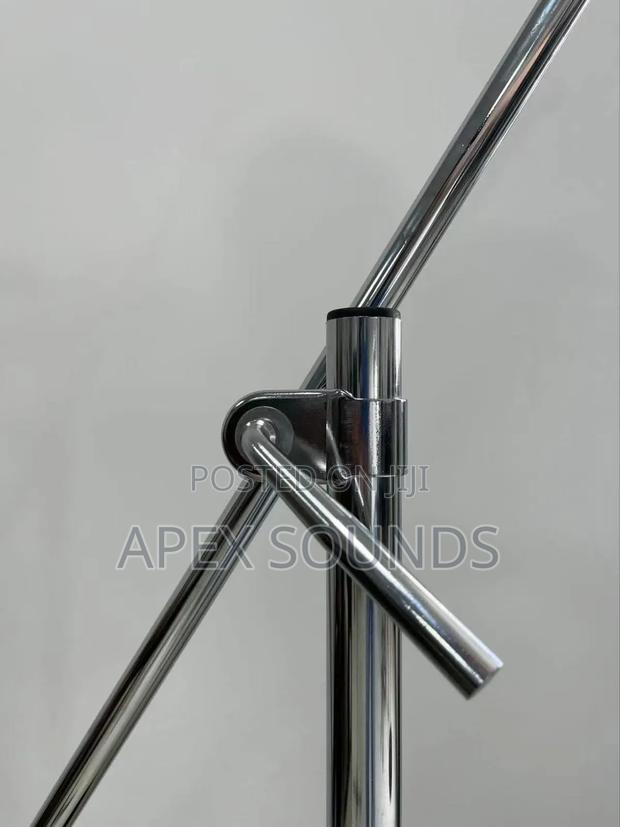 Round Base Microphone Stand