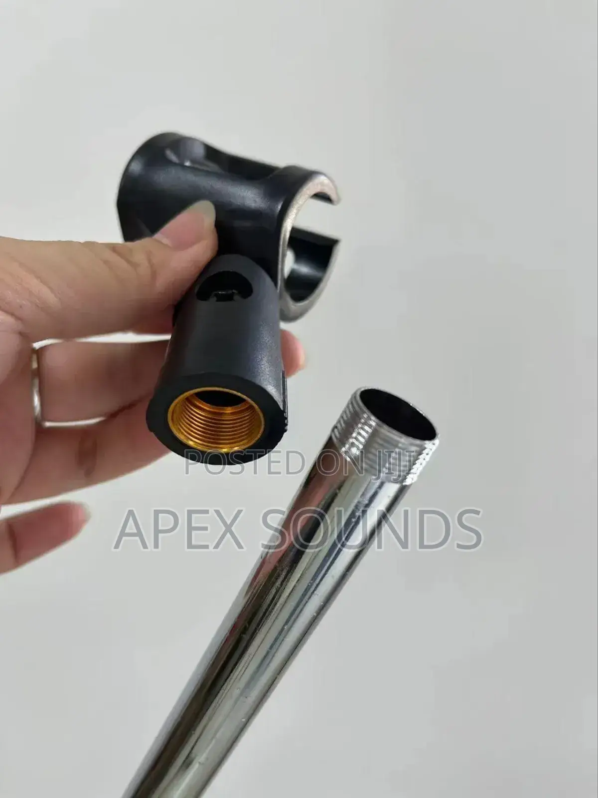 Round Base Microphone Stand