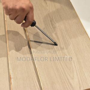 Affordable Laminate Wooden Floor Planks