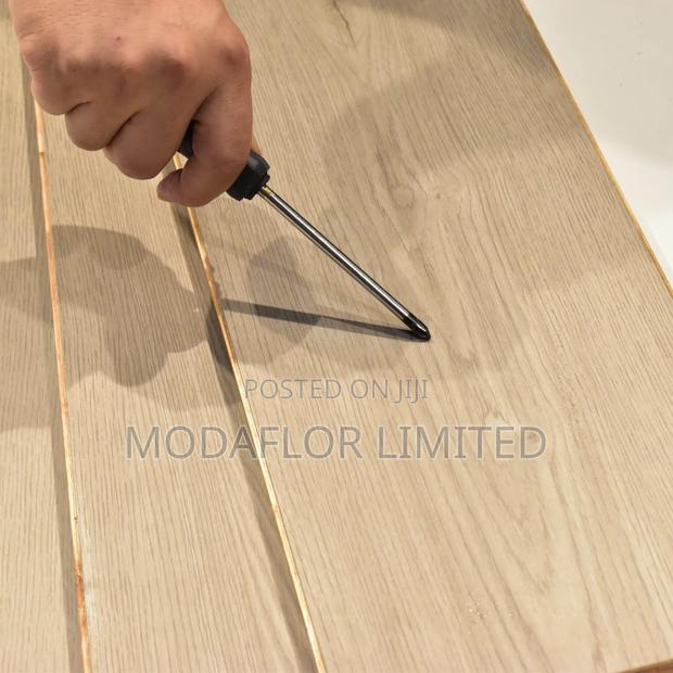 Affordable Laminate Wooden Floor Planks