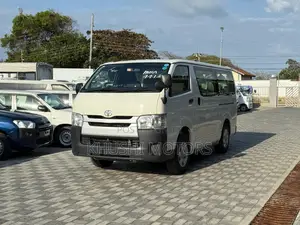 Toyota HiAce 2018