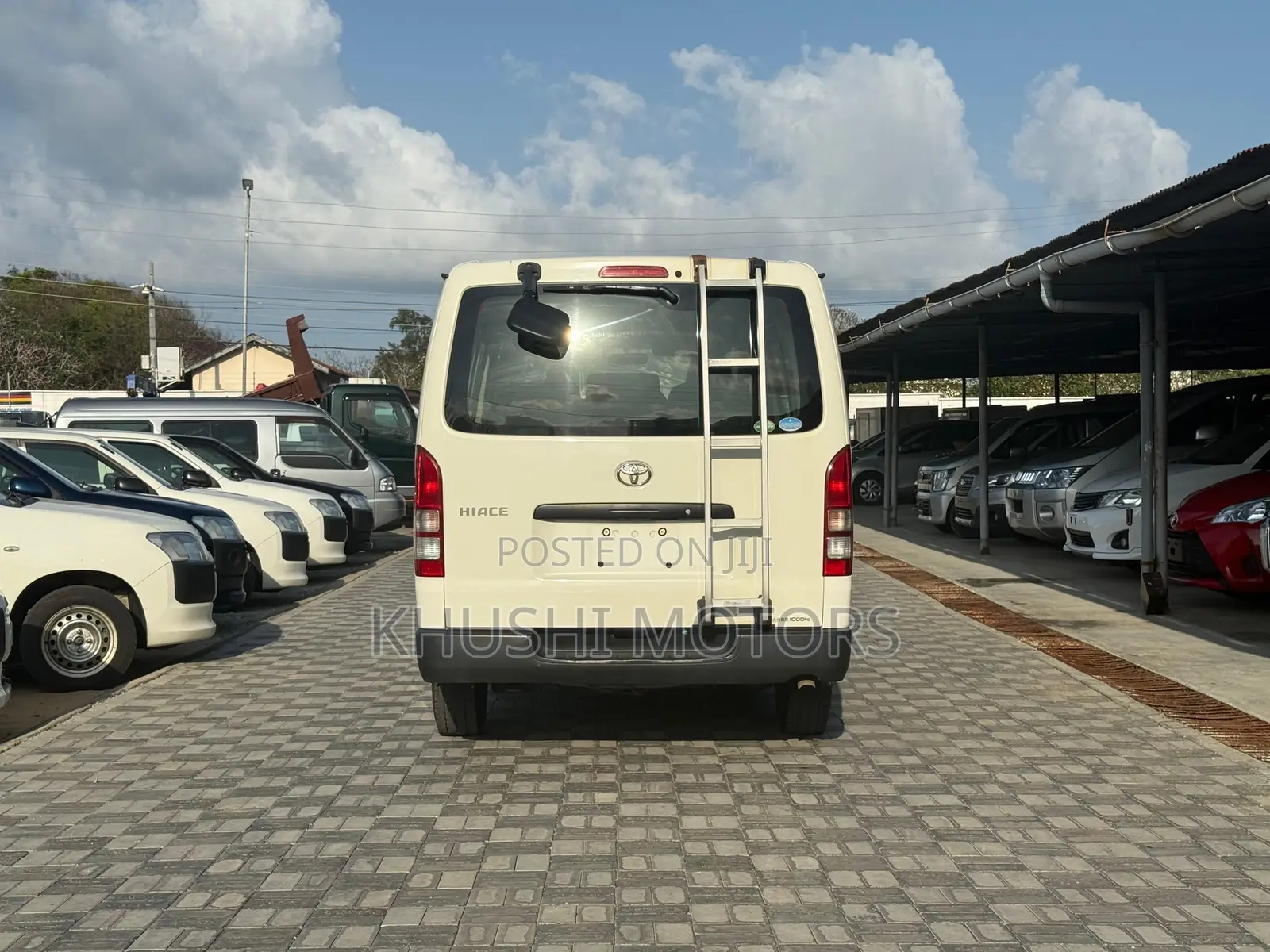 Toyota HiAce 2018