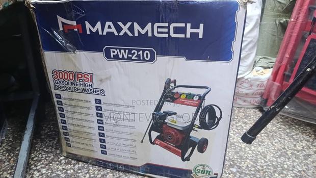 300psi Gasoline High Pressure Washer - thumbnail 3