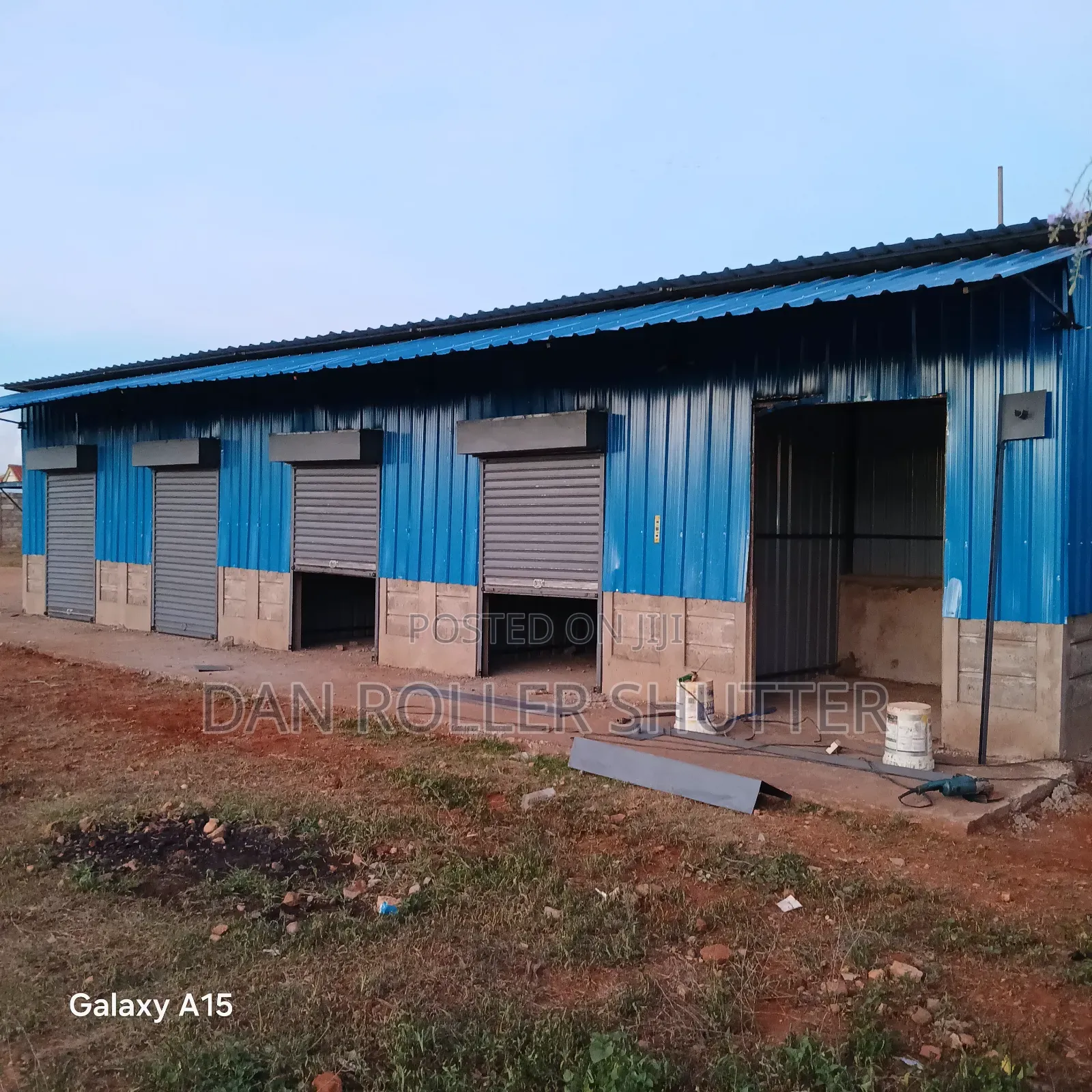 Manual Roller Shutter Doors for Shops and Homes