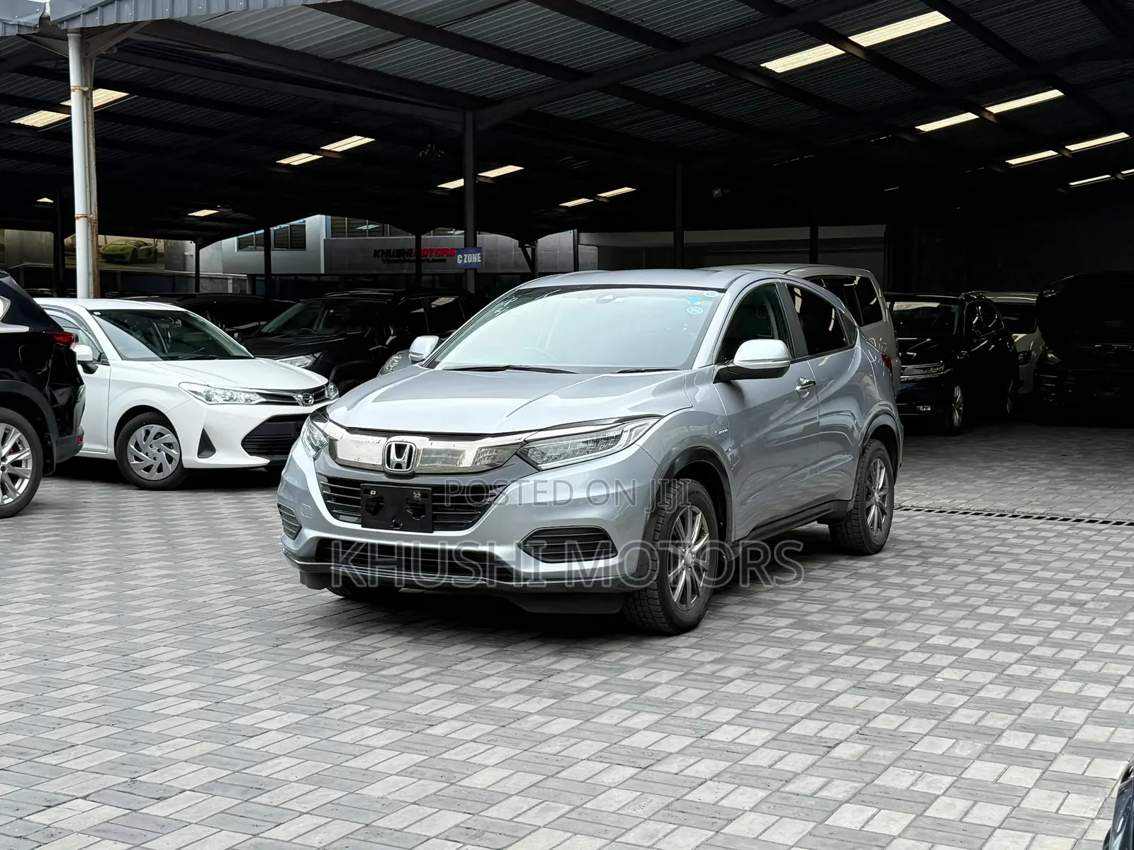 Honda Vezel 2018 Silver