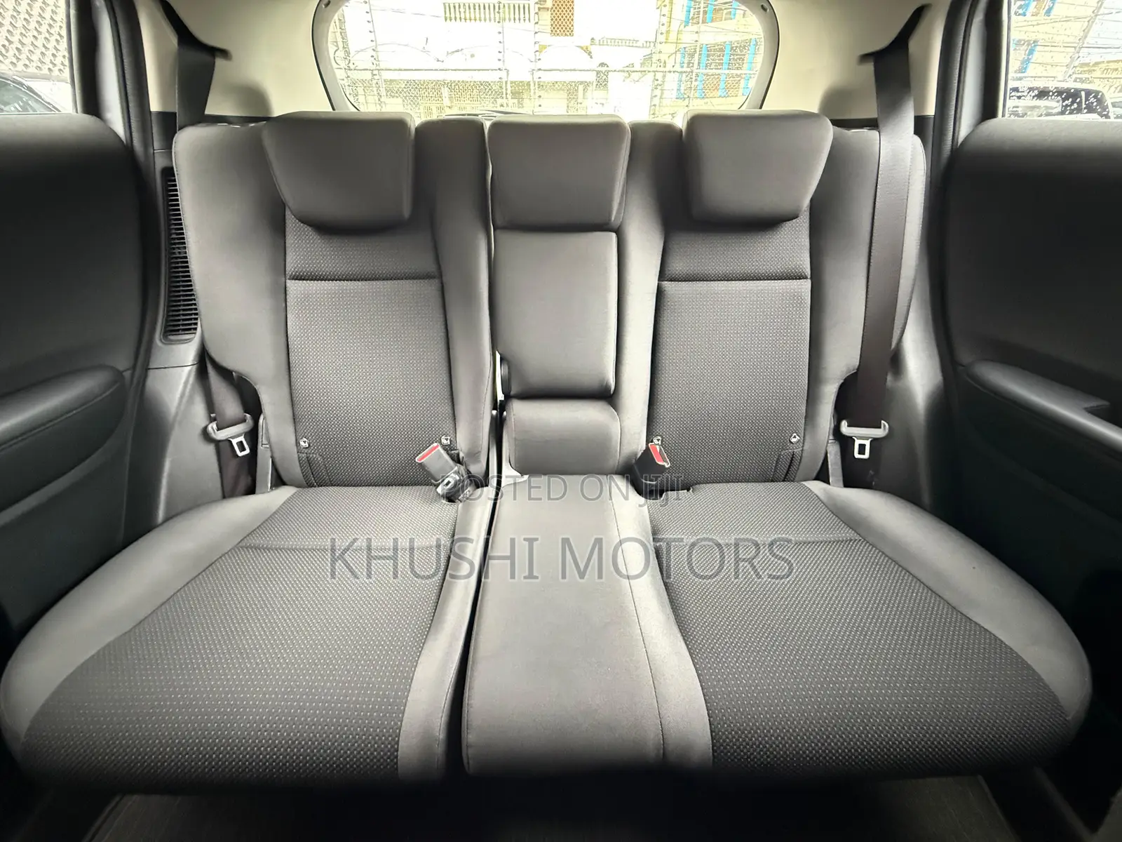 Honda Vezel 2018 Silver
