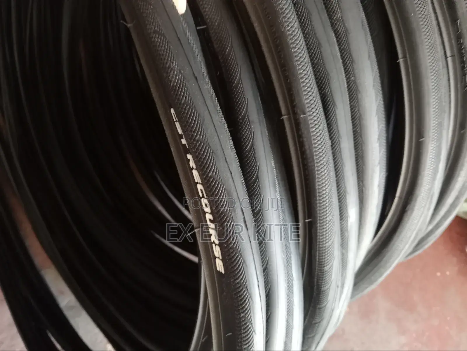 700*28c Tires CST C1808