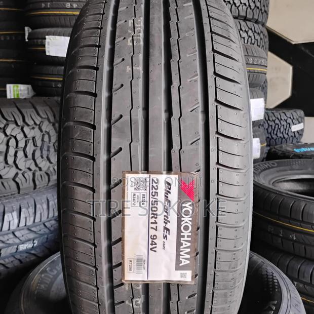 225/50r17 Yokohama E.S32 Tyre