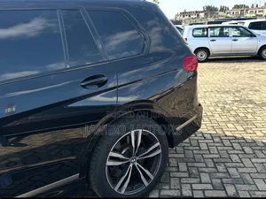 BMW X7 M50i 2022 Black