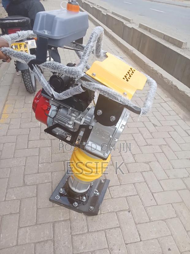 Tamping Rammer Machine (Honda Engine) - thumbnail 2