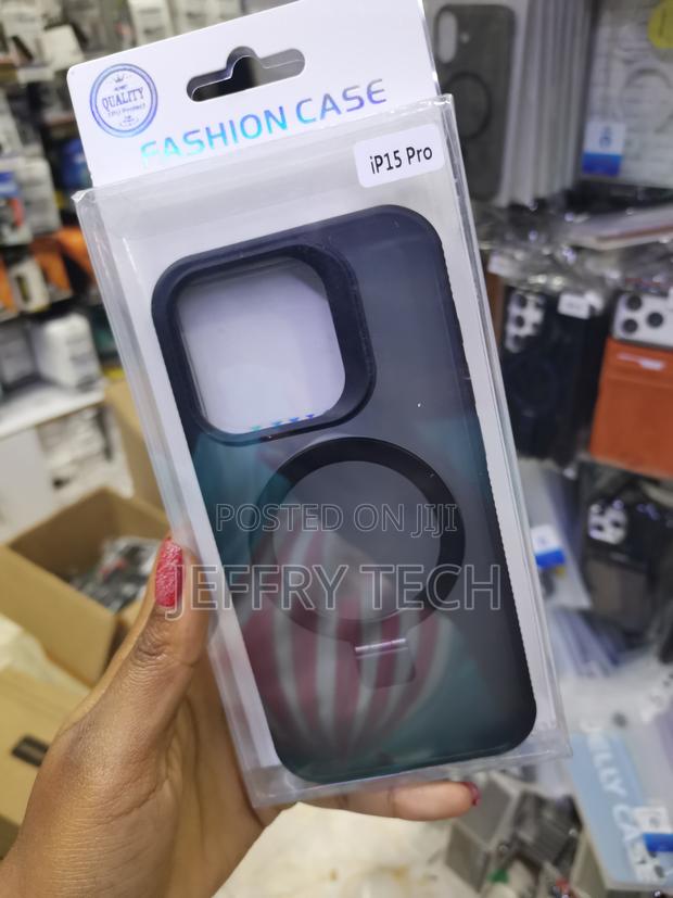 Tauri iPhone 15 Pro Max Case With Stand, Magnetic Clear Case - thumbnail 3