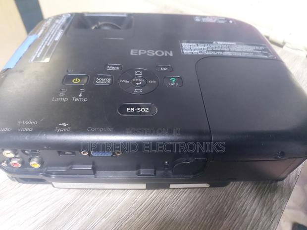 Epson Eb-S02 — Crisp, Clear, Dependable Projection - thumbnail 2