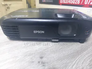 Epson Eb-S02 — Crisp, Clear, Dependable Projection