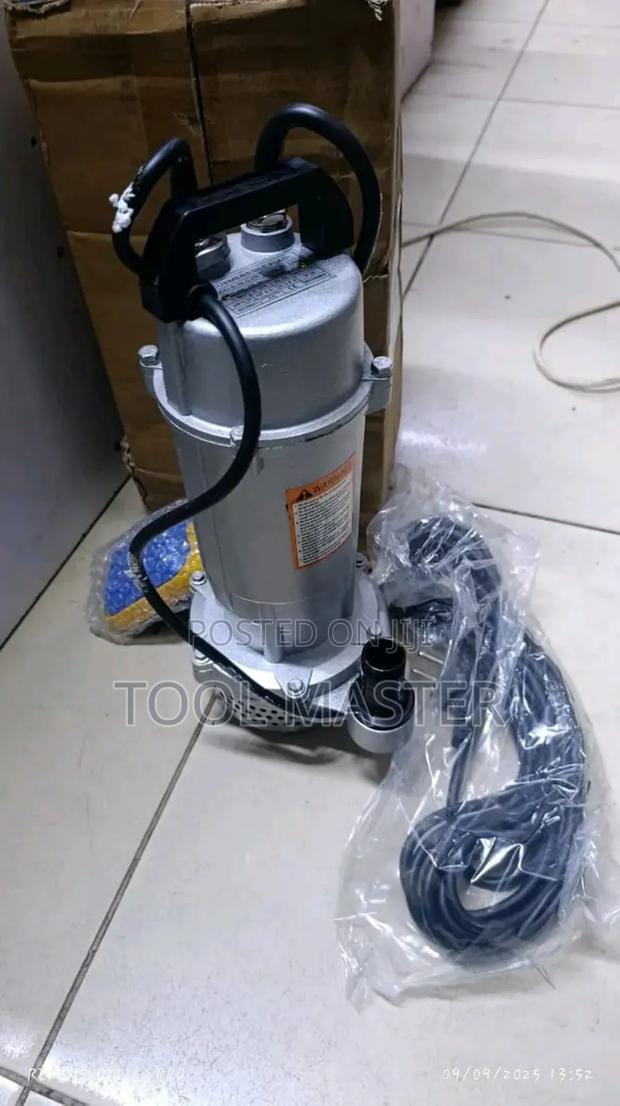 32m Maxpolar Electric Submersible Water Pump - main view