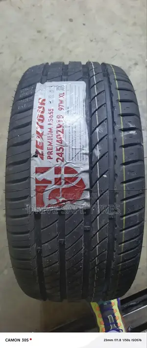 245/40 R 18 Zextour Tyre Brand New Nylon