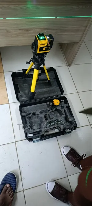 16lines Dewalt Laser Level With Tripod Stand