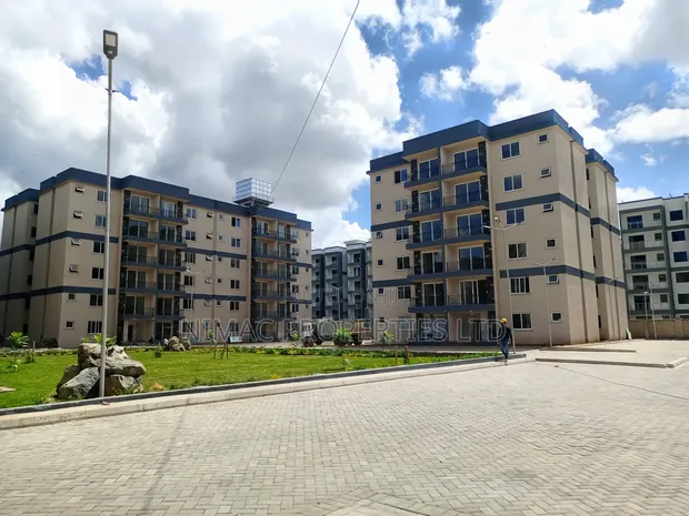 2bdrm Block of Flats in Sunpark Residence., Gateway Mall Area for sale