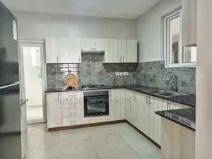2bdrm Block of Flats in Sunpark Residence., Gateway Mall Area for sale