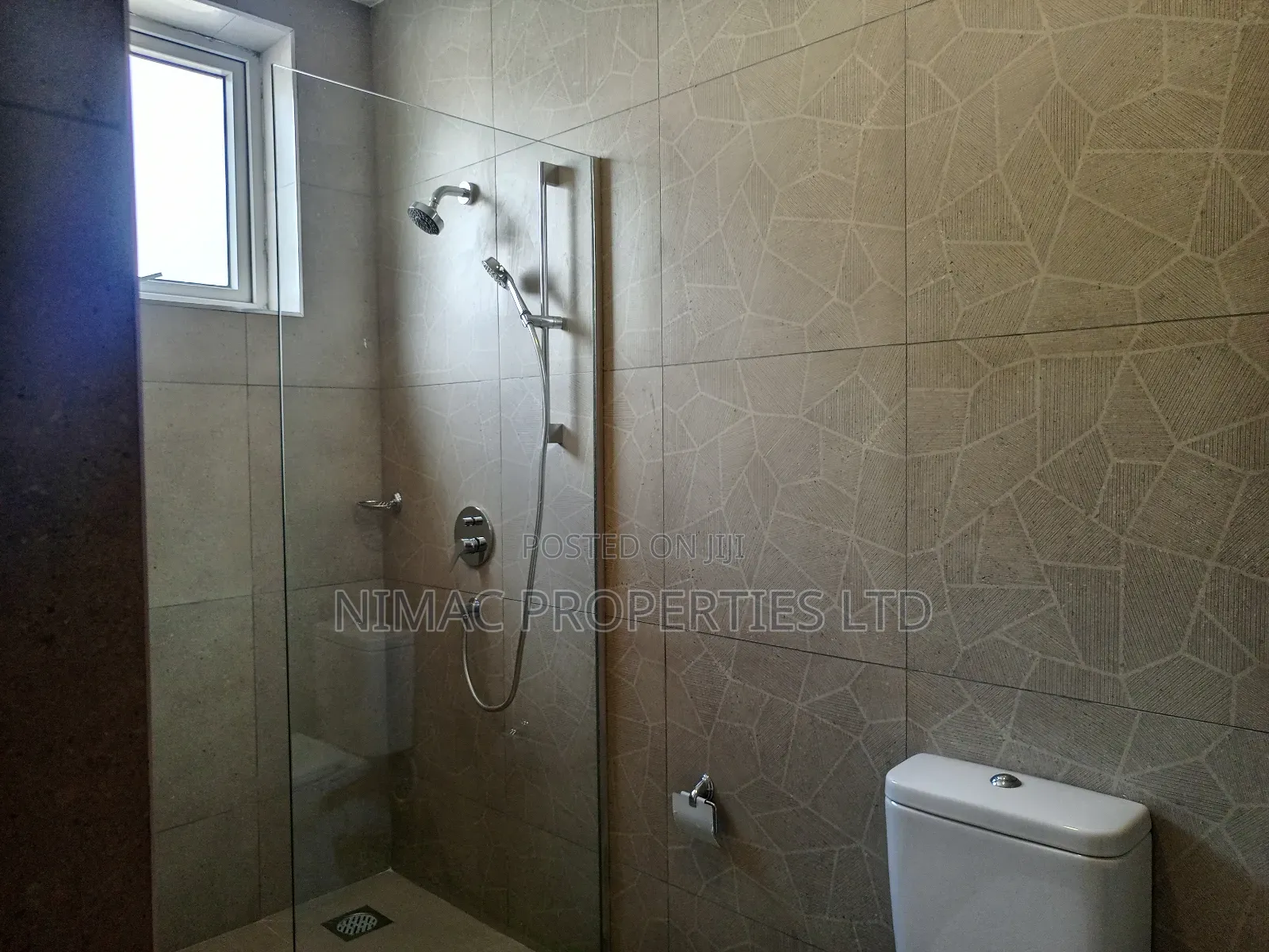 2bdrm Block of Flats in Sunpark Residence., Gateway Mall Area for sale