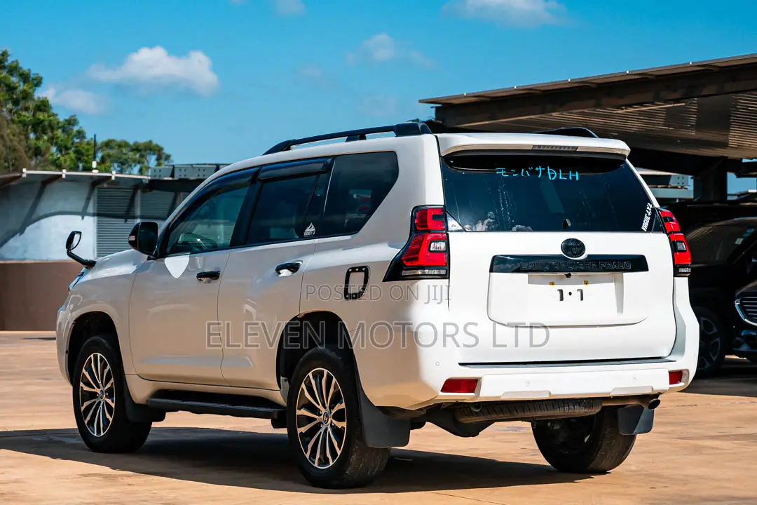 Toyota Land Cruiser Prado 2019 White