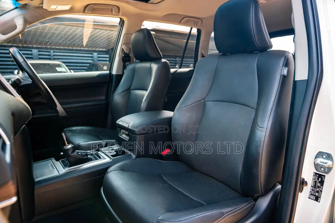 Toyota Land Cruiser Prado 2019 White