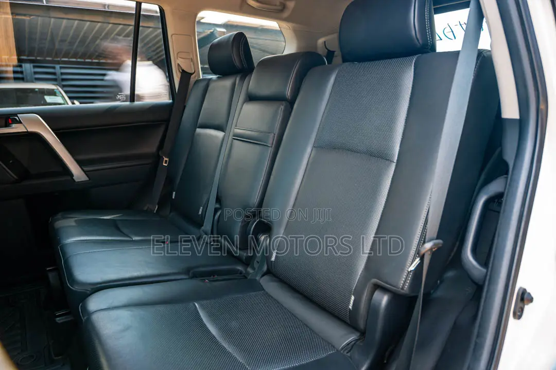 Toyota Land Cruiser Prado 2019 White