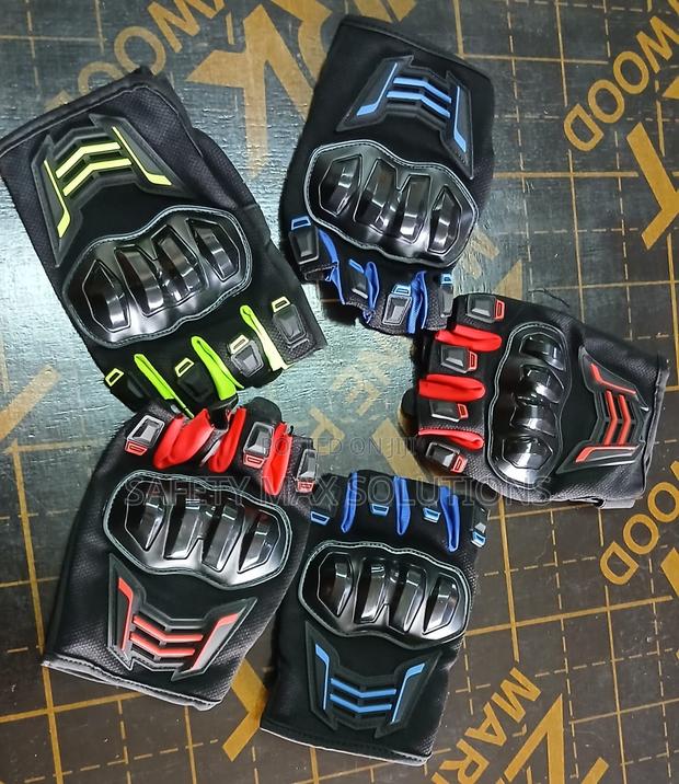 Half Gloves With Knuckles - main view