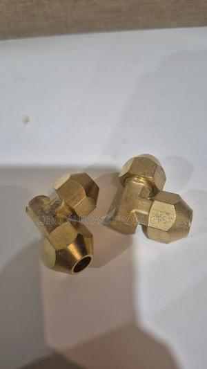 High-Pressure Brass Elbow - main view