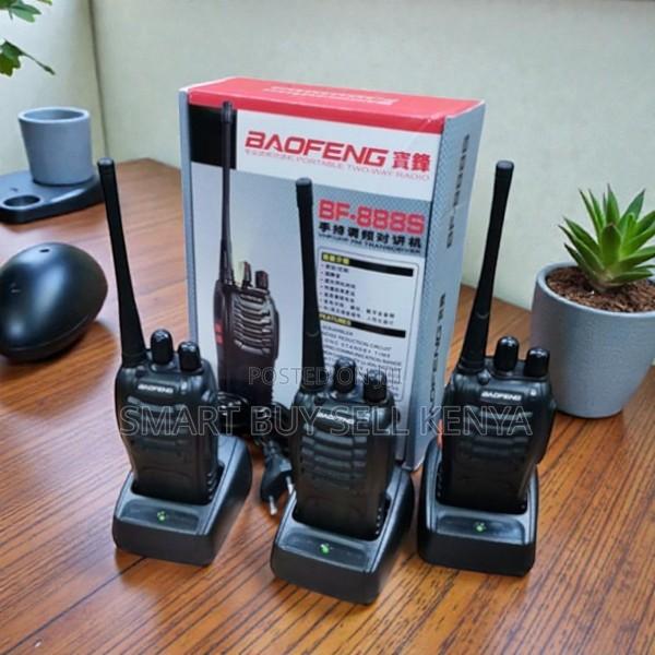 Baofeng Bf-888s Walkie Talkie Radio Calls PCS Durable 3-5km Range Set