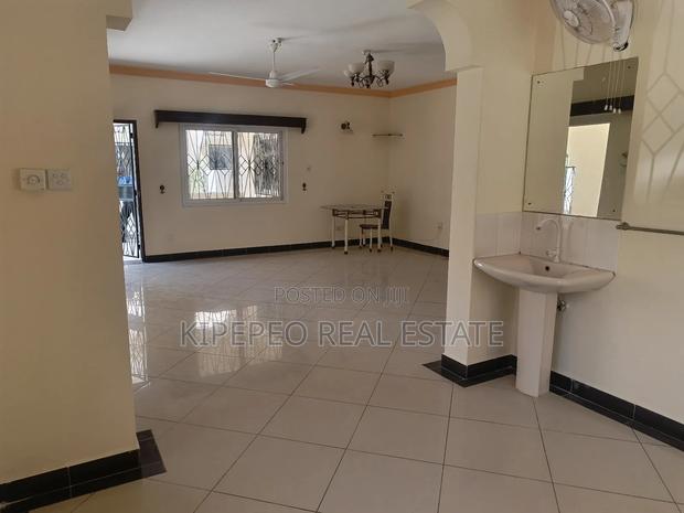 5bdrm Maisonette in Beach Road, Nyali for rent - thumbnail 17