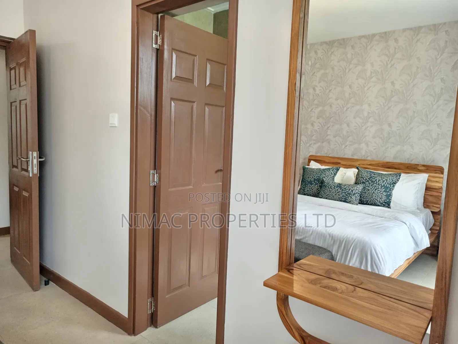 3bdrm Block of Flats in Sunpark Residence, Gateway Mall Area for sale