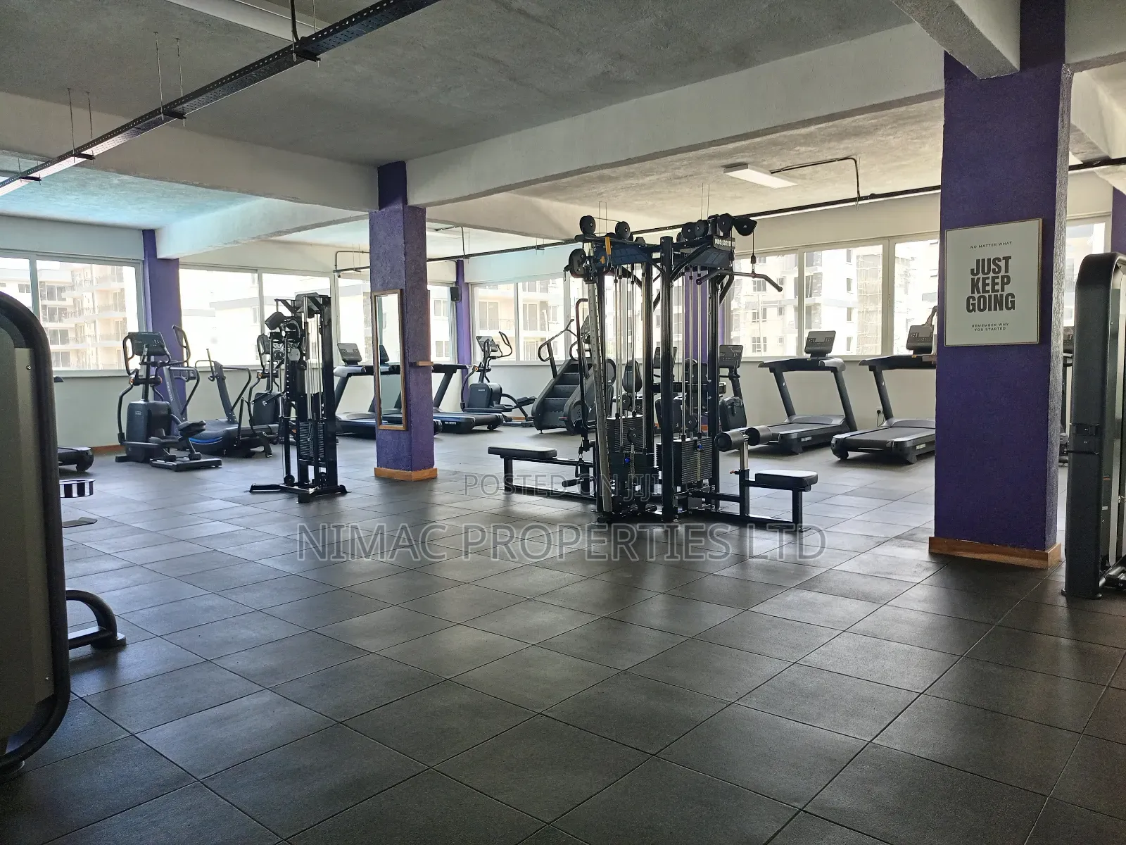 3bdrm Block of Flats in Sunpark Residence, Gateway Mall Area for sale
