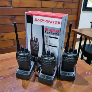 Bf-888s 3 Pieces Walkie Talkie Radio Calls Portable 3-5km Range