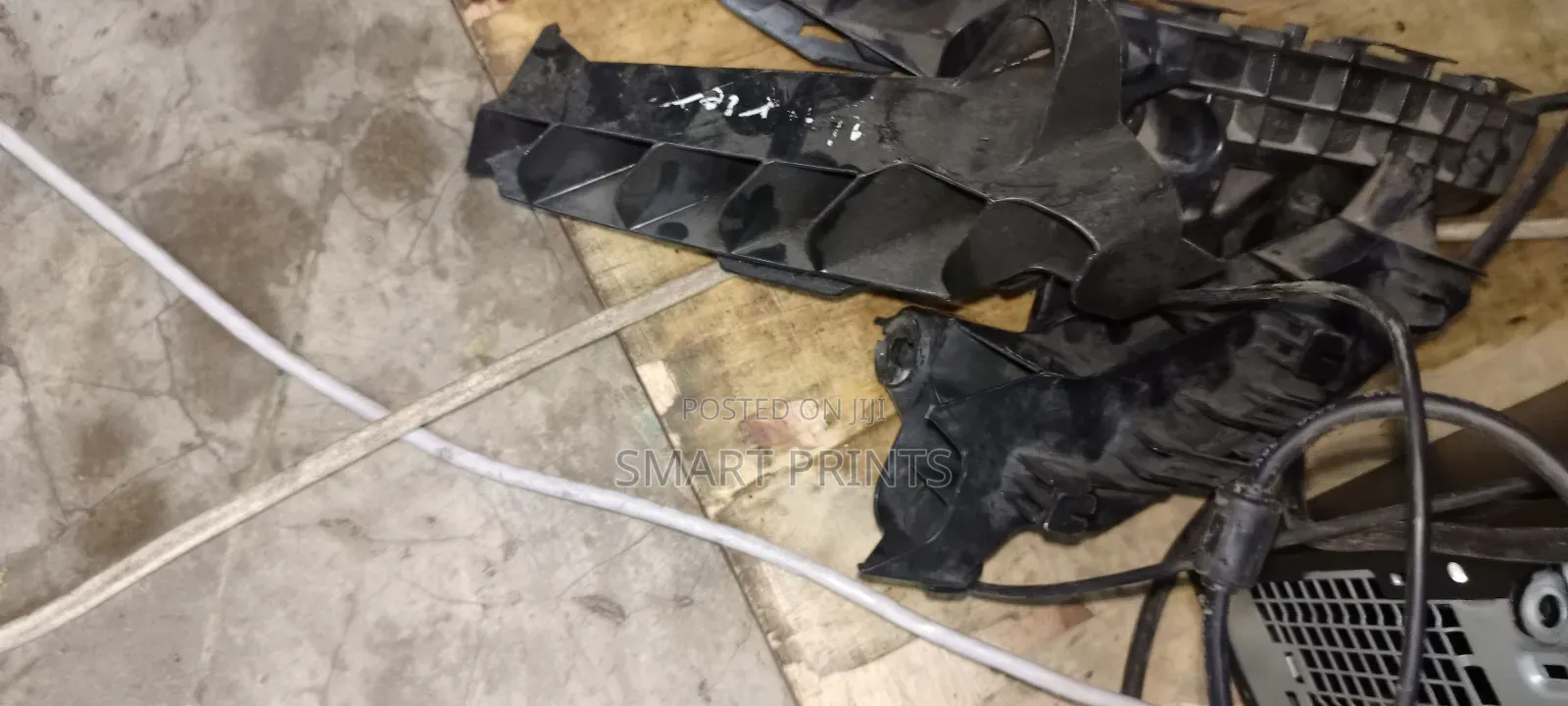 Ex Japan Toyota Harrier Backlight Brackets Available