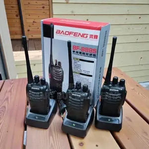 Bf-888s 3 Pieces Walkie Talkie Radio Calls Rechargeable Battery 3-5km