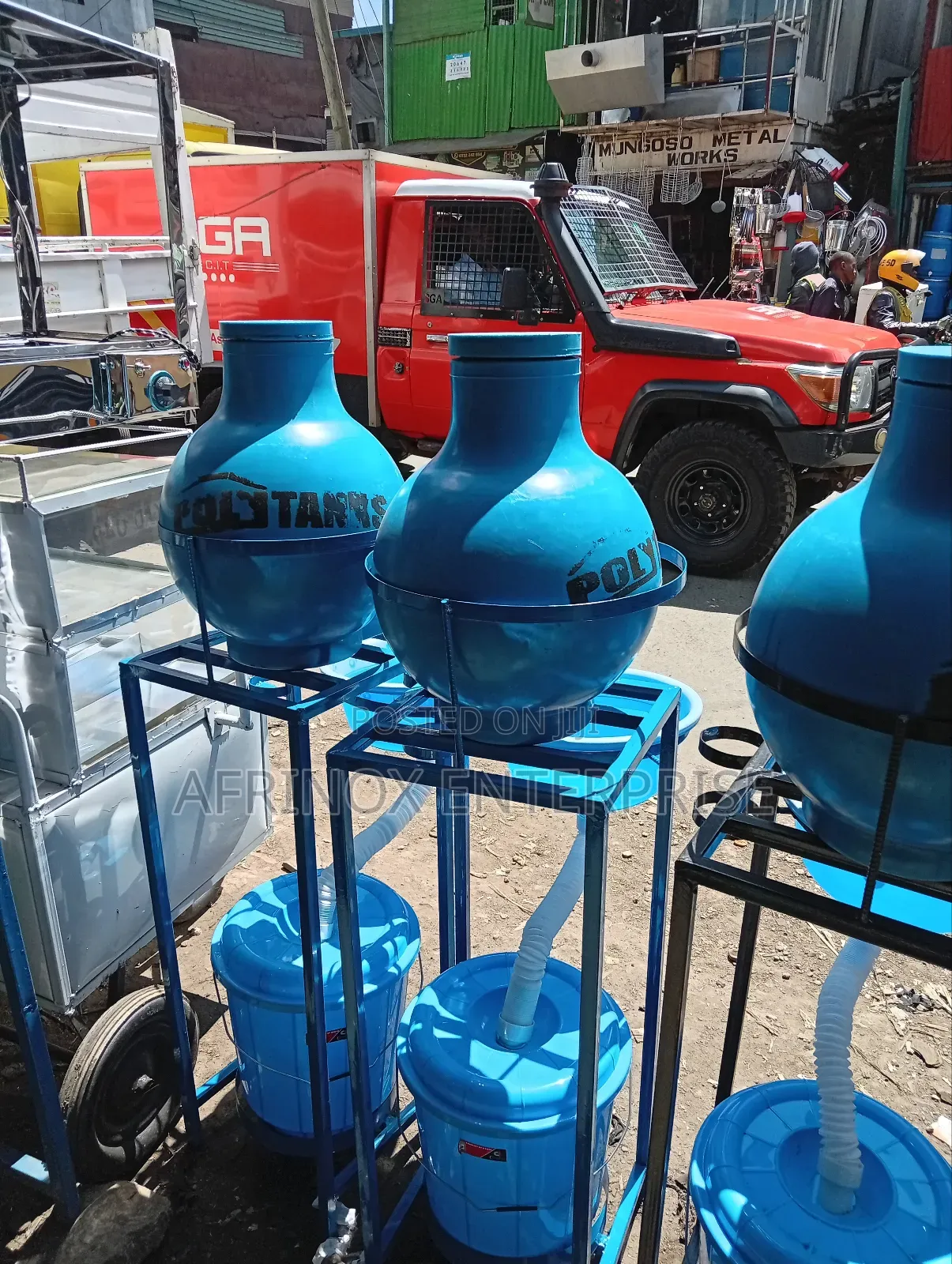 Portable Plastic Hand Washing Station With Tank, Tap, and Basin