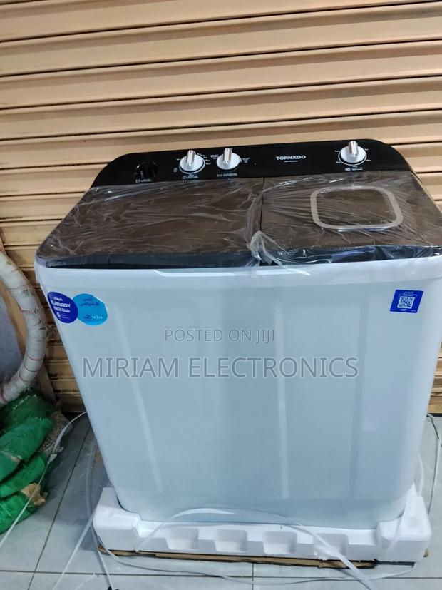Tornado 12kg Semi Automatic Twin Tub Washing Machine - thumbnail 3