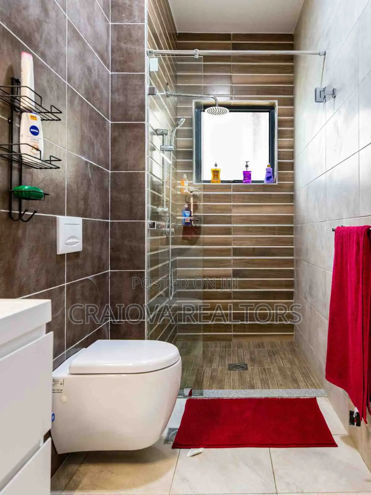 3bdrm Duplex in Valley Arcade for rent