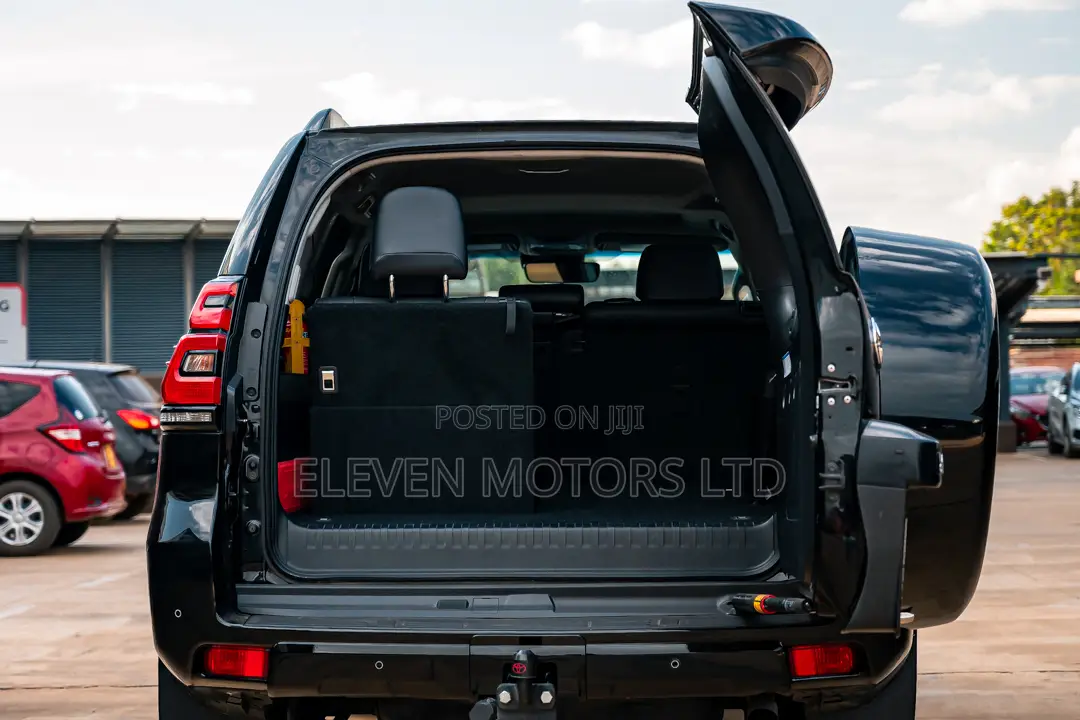 Toyota Land Cruiser Prado 3.0 172hp 2019 Black