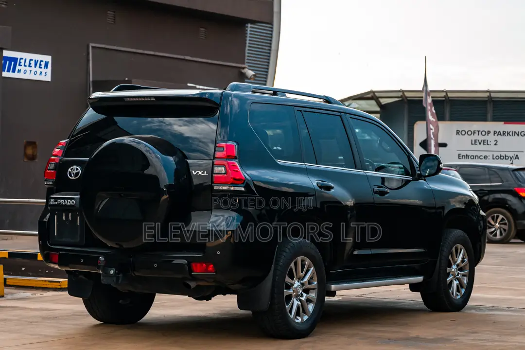 Toyota Land Cruiser Prado 3.0 172hp 2019 Black