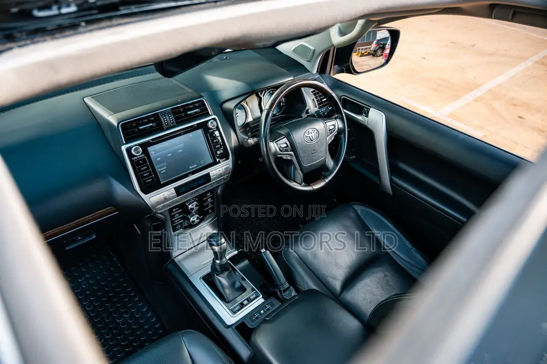 Toyota Land Cruiser Prado 3.0 172hp 2019 Black