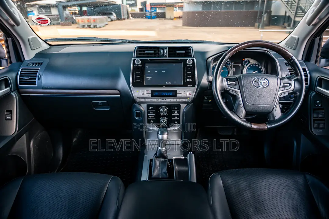 Toyota Land Cruiser Prado 3.0 172hp 2019 Black