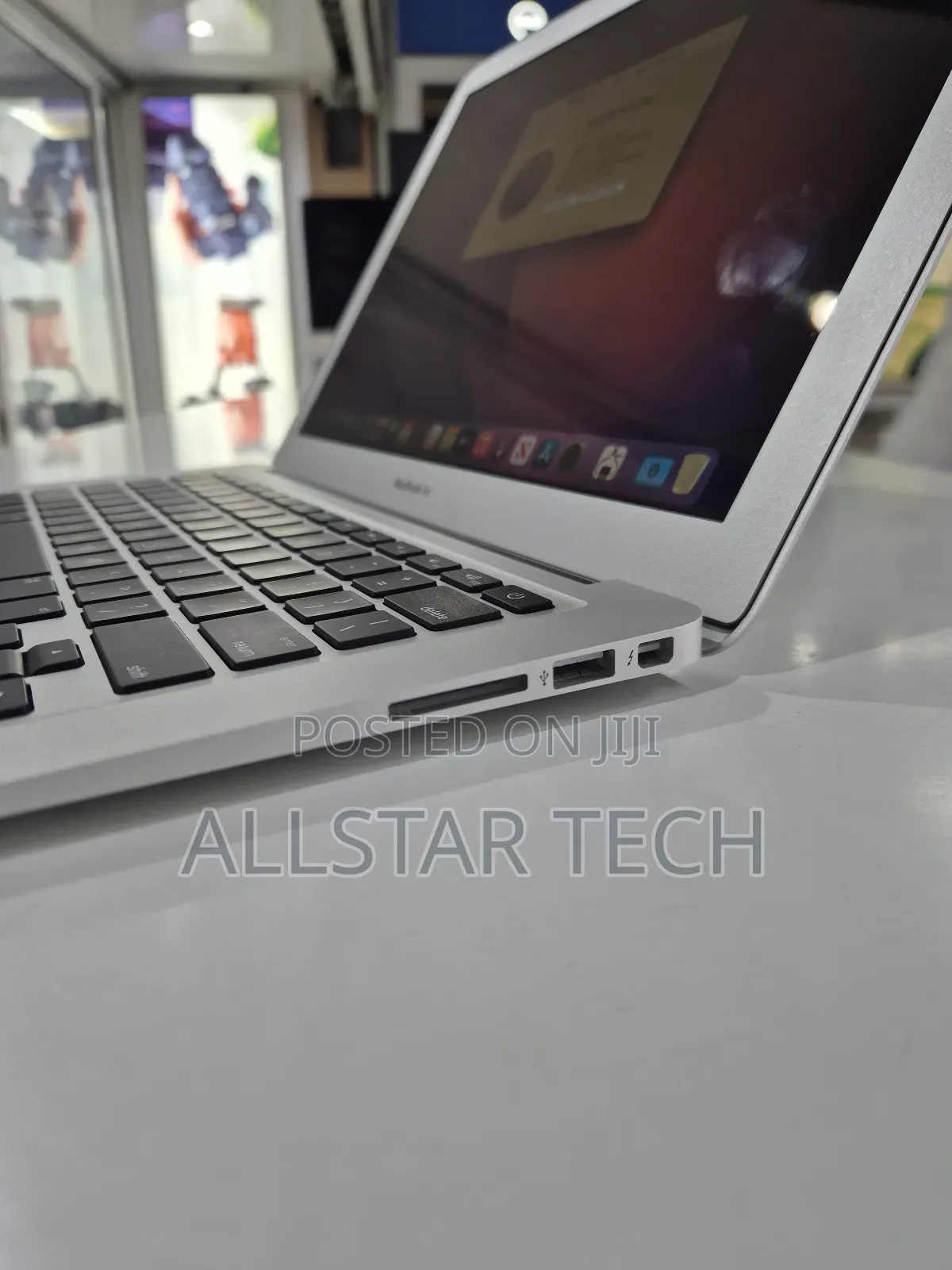 Laptop Apple MacBook Air 2017 8GB Intel Core I5 SSD 256GB