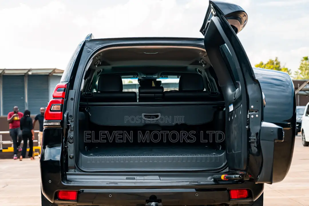 Toyota Land Cruiser Prado 3.0 172hp 2019 Black