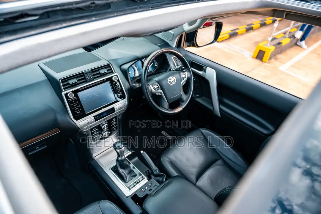 Toyota Land Cruiser Prado 3.0 172hp 2019 Black