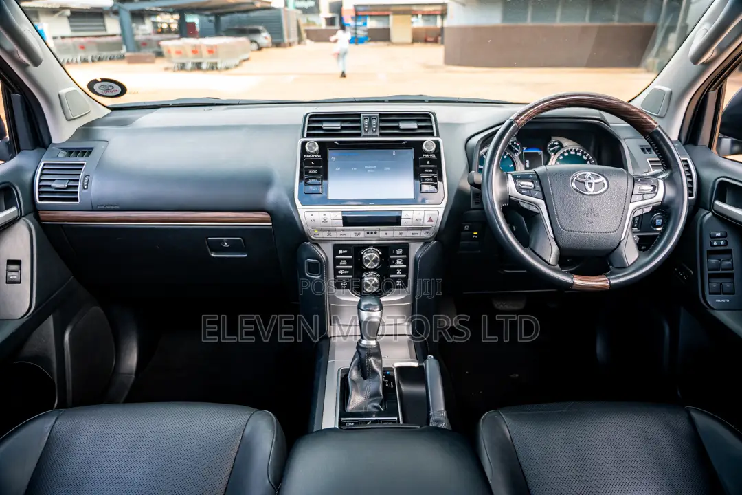 Toyota Land Cruiser Prado 3.0 172hp 2019 Black